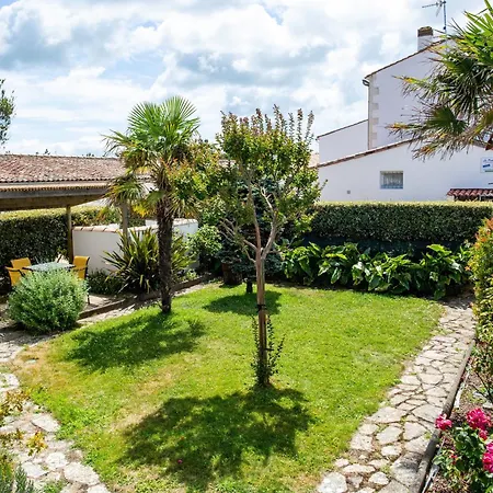 Ile De Ré Le Petit Village Lancien Chai N4 *